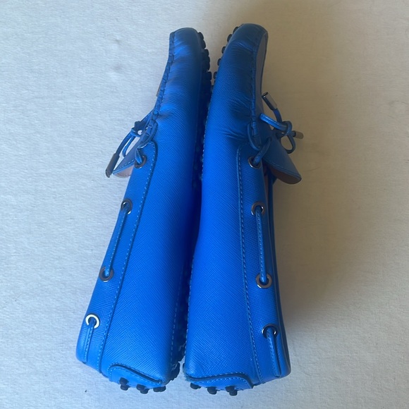 Tod’s Gommino Leather Driving Loafer Blue Size 7.5 Excellent condition - Picture 6 of 11